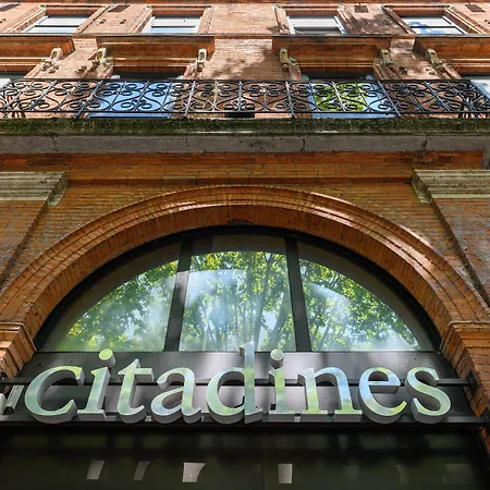 馨乐庭图卢兹威尔逊酒店 4* 圖盧茲